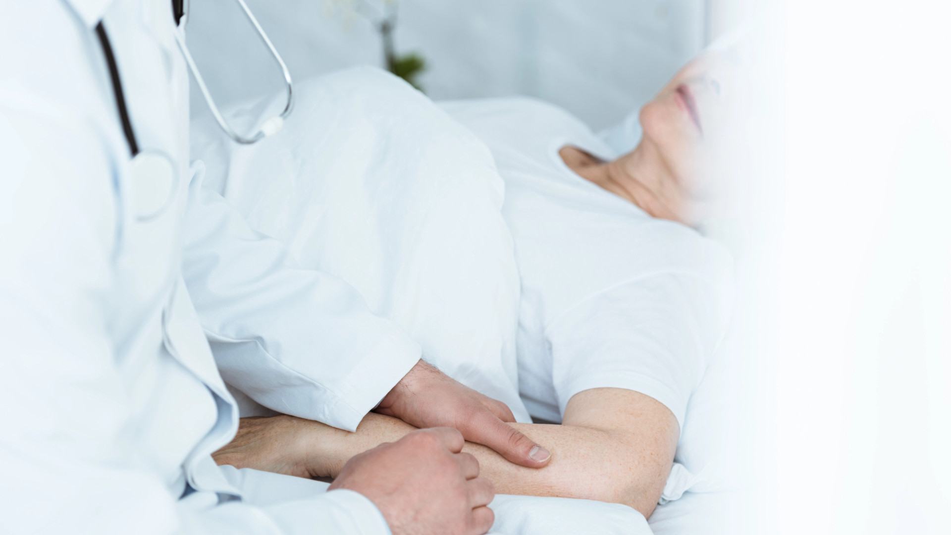 Қазақстанда комадағы пациенттердің отбасылары үшін маңызды норма қабылданды