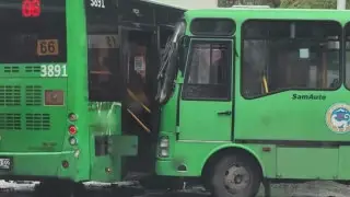 Алматыда екі автобус соқтығысып қалды - видео