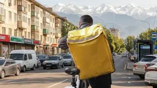 “Тәртіп орнату қажет“ - Бектенов ІІМ басшысына курьерлерге қатысты тапсырма берді