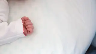 Ақтөбеде дәрігерлер жаңа туған нәрестеге бірегей ота жасады