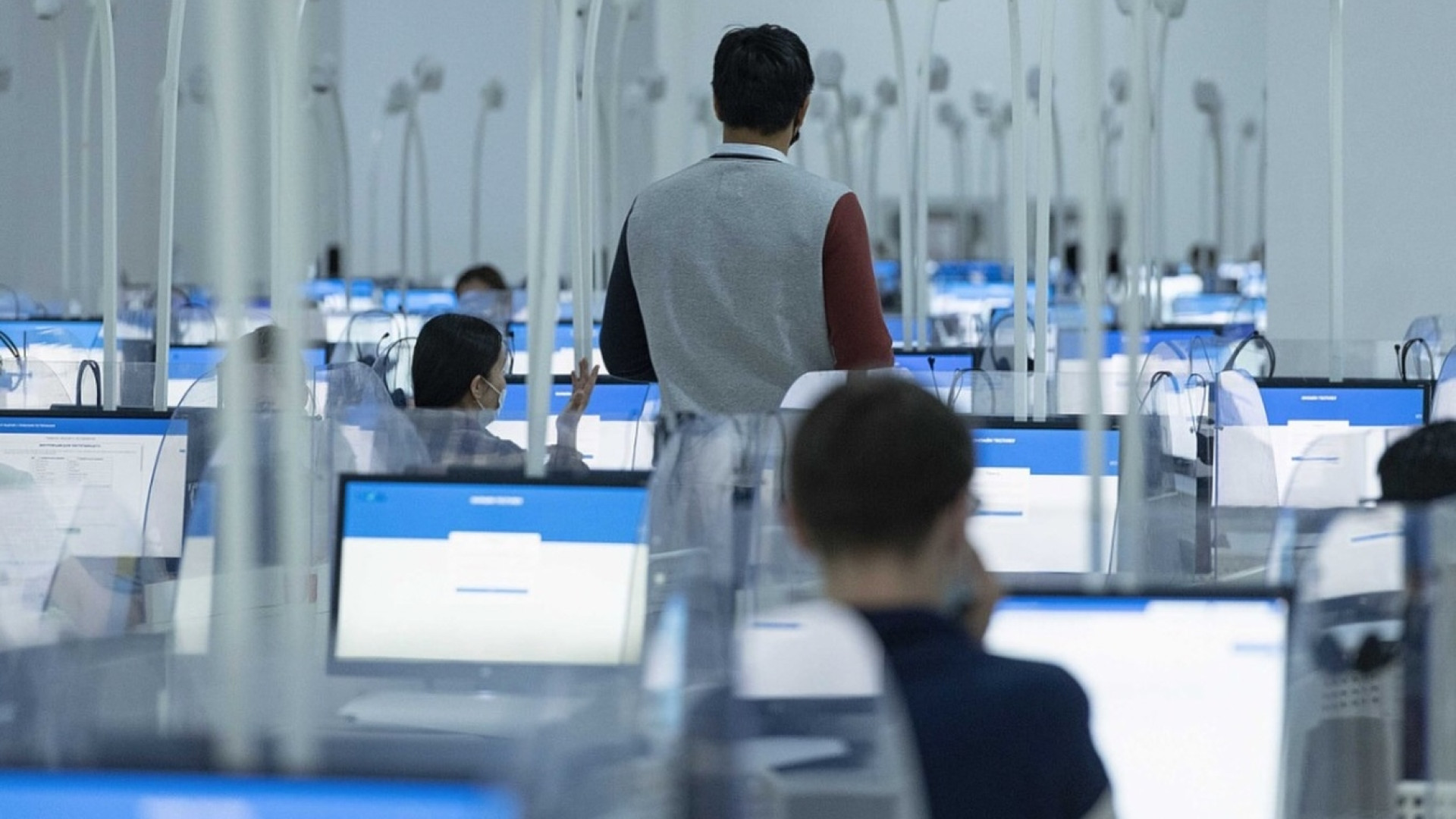 ҰБТ тапсыруға тек бір мүмкіндік: министрден суицид жағдайлары туралы сұралды