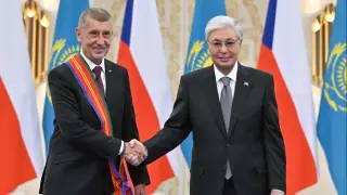 Тоқаев Чехия премьер-министрін “Достық“ орденімен марапаттады