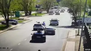 Қарағандыдағы “шоу“: той кортежіне қатысқан жүргізушілерді сот күтіп тұр