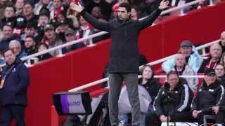 Чемпиондар лигасындағы жанжал: клуб көгалдың жағдайына байланысты УЕФА-ға шағым түсірді