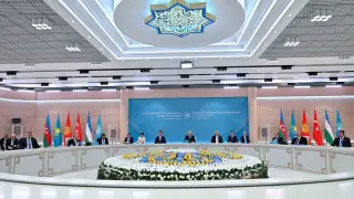 Тоқаев “Алтай - түркі өркениетінің алтын бесігі“ және “ТМҰ +“ бастамаларын қолдады