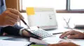 Қазақстандықтардың несиесі бір көрсеткішпен шектеледі: Ұлттық банк шарттарды атады