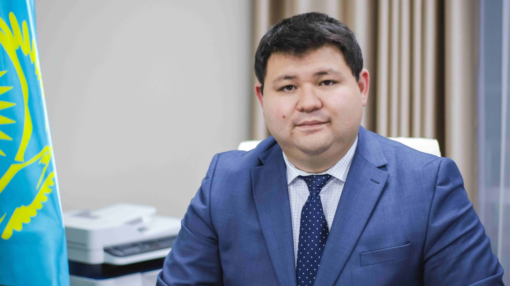 Оксфорд түлегі Стратегиялық жоспарлау агенттігі басшысының орынбасары болды