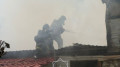 Астанада жеке үйлер өртеніп, құтқарушылар бес газ баллонын шығарды