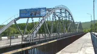 Мамырда бастауға уәде берген: Шығыс Қазақстандағы жаңа көпірдің құрылысы кешігіп жатыр