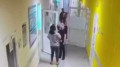 Алматыдағы ауруханада медицина қызметкері мен пациент арасындағы төбелес видеоға түсіп қалды
