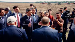 Жер телімдерін кері қайтарып ала бастаймыз - Бектенов ірі аграрларға ескерту жасады