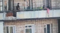 Соңғы сәтте үлгерді: Степногорскіде қызды құтқару сәті видеоға түсіп қалды