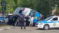 Қостанайда қамауға алынғандар мінген арнайы көлік сотқа барар жолда аударылып қалды