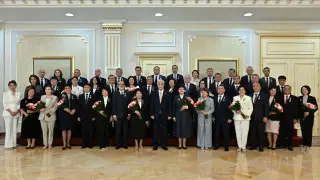 Тоқаев медицина қызметкерлерін орден және медальдармен марапаттады