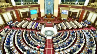 Мәжіліс төрағасы Парламент палаталарының бірлескен отырысын шақырды