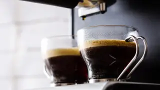 Кофе бауыр циррозы мен қатерлі ісік қаупін айтарлықтай төмендетуі мүмкін - ғалымдар