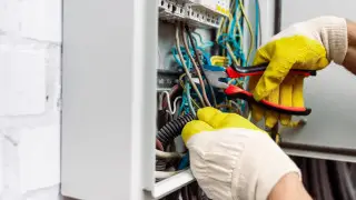 Алматыда көпқабатты үйлерде тек берешегі барлардың жарығы өшіріледі: жаңа ережелер
