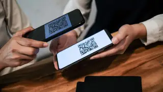 19 шілдеден бастап Қазақстанда бірыңғай QR-код ресми түрде іске қосылады: банк клиенттері үшін не өзгереді?
