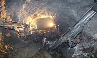 На Уральской шахте отравились газом