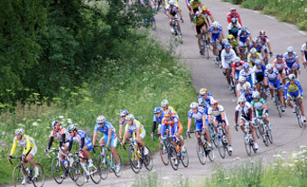 Руководство "Джиро д'Италия" огласило список приглашенных команд