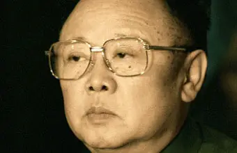 Ким Чен Иру подарят воздушный шар с деньгами 