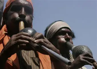 В Индии бастуют заклинатели змей