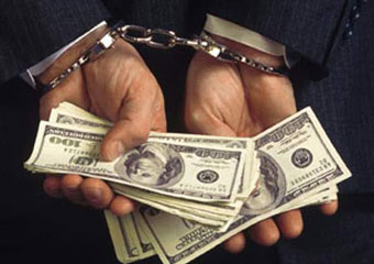 В Алматы лжебизнесмены присвоили  45,5 миллиона долларов 