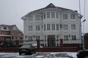 Установлены личности и составлены фотороботы подозреваемых в тройном убийстве в Алматы 