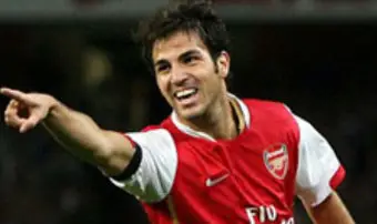 Капитан лондонского "Арсенала" выбыл минимум на три месяца