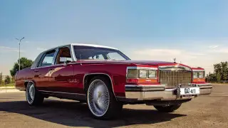 Тест-драйв Cadillac Fleetwood Brougham: Живая легенда автопрома США в Казахстане