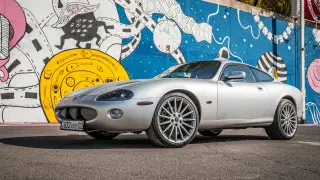 Единственный Jaguar XKR в Казахстане: британская эстетика на дорогах Алматы
