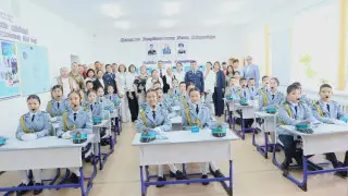 В Актобе открыли класс "Жас сақшы" имени Алии Молдагуловой