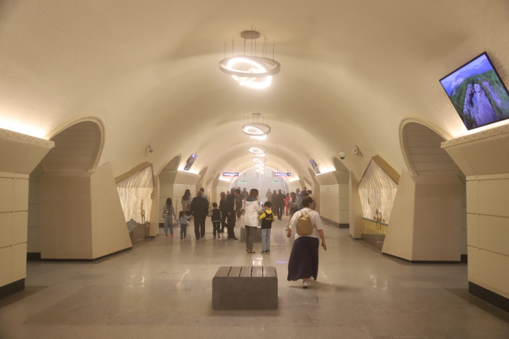 Новые станции метро Алматы приняли первых пассажиров - фото 12