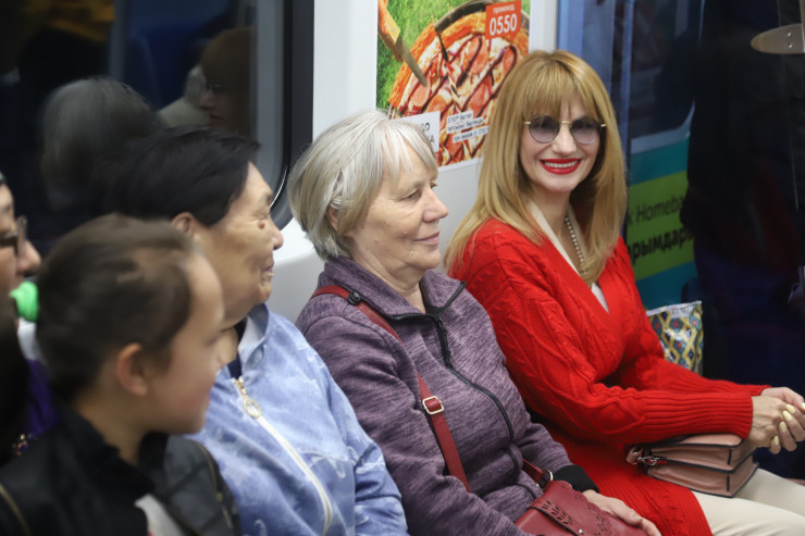 Новые станции метро Алматы приняли первых пассажиров - фото 9