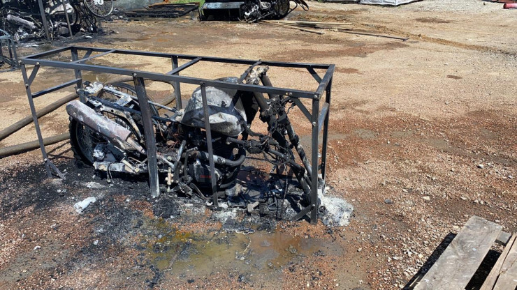 36 мотоциклов сгорело в пожаре в Нур-Султане